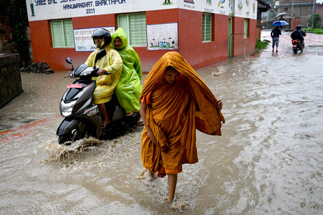 Las lluvias causan al menos 174 muertes en el sur de Asia y afectan a millones de personas