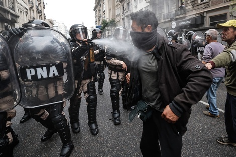 “Desde diciembre de 2023 protestar en Argentina es un delito”