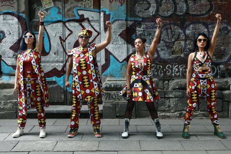 Perla Villalba, Fania Delena, La Negra Mexa y Dayana Vázquez son Corroncha Son.