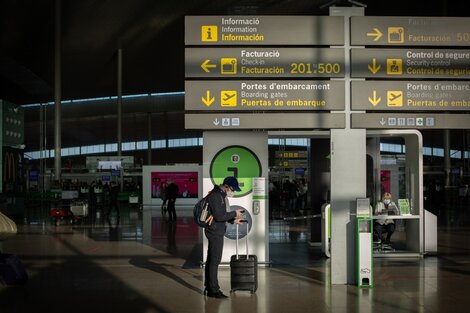 "Pantalla azul de la muerte": 5 claves sobre la falla informática que afecta aeropuertos y empresas