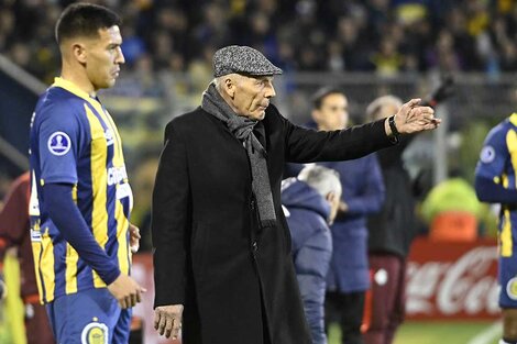 Russo llega a Porto Alegre con ventaja tras la victoria en el Gigante.