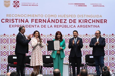 CFK en México, con un dramático agradecimiento