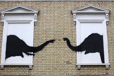 Banksy revela tres nuevos grafitis con animales como protagonistas