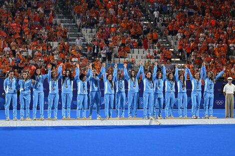 Las chicas de hockey femenino, de bronce