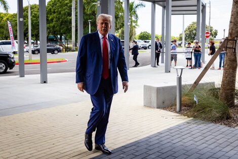 Trump perdió su tercer intento de remover al juez del caso de los sobornos