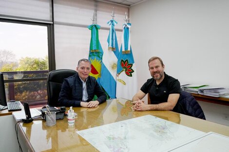 El intendente de Esteban Echeverría, Fernando Gray, recibió al jefe comunal de Ezeiza, Gastón Granados