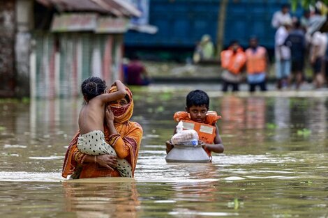 Bangladesh: casi 300.000 refugiados por las inundaciones