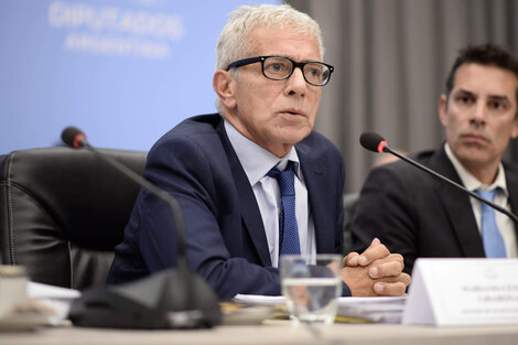 El ministro de Justicia, Mariano Cúneo Libarona, con mirada medieval.