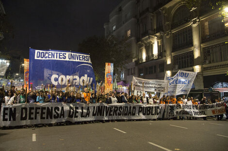 Universidad pública: más del 85% de los docentes están por debajo de la línea de pobreza