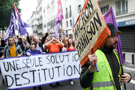 Macron y Barnier contra las urnas en Francia