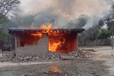 Wichís quemaron un comercio criollo en Alto La Sierra