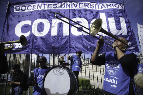 Marcha universitaria: "Estamos acá para defender el futuro"  (Fuente: NA)