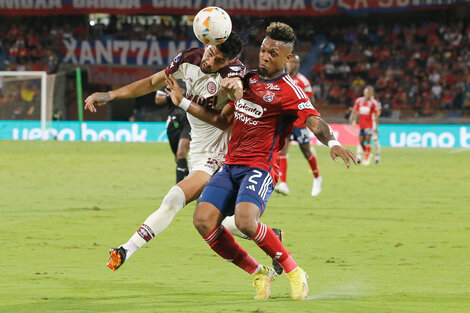 Lanús acertó en los penales y está en las semifinales de la Copa Sudamericana