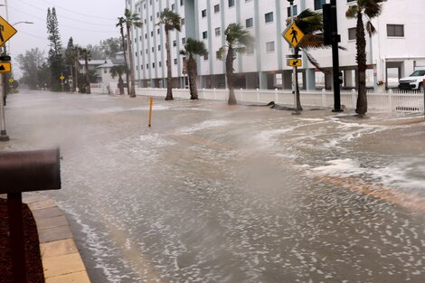 Estados Unidos: el huracán Helene subió a la categoría 4 y comenzó a inundar Florida