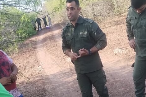 Altercado entre gendarmes y wichís por la extracción de rieles en desuso