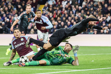 Champions League: Dibu Martínez la rompió en el triunfo del Aston Villa ante Bayern Múnich