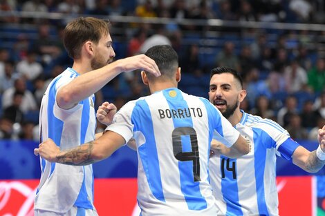 El conjunto albiceleste de Futsal, por toda la gloria. Imagen: @Argentina.