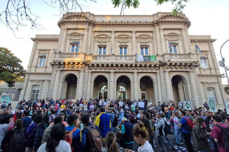 La motosierra a la salud mental