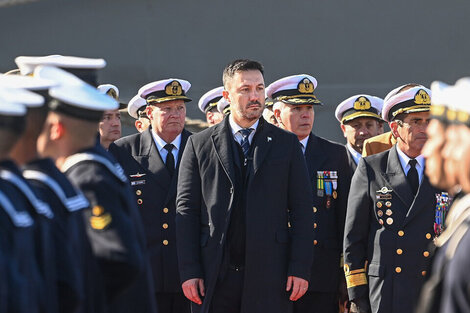 Luis Petri manda a la Armada a Medio Oriente