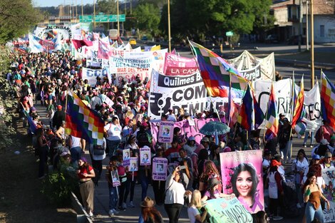 Pueblos originarios y diversidad sexual en las calles de San Salvador.