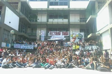 Con tomas activas en las universidades de Salta y Jujuy, hoy habrá marchas