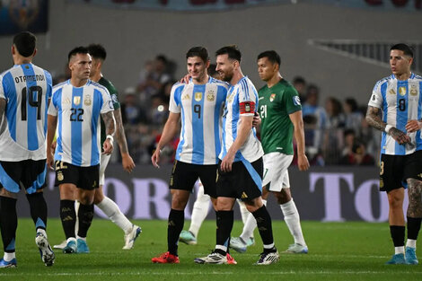 Argentina goléo 6 a 0 a Bolivia.