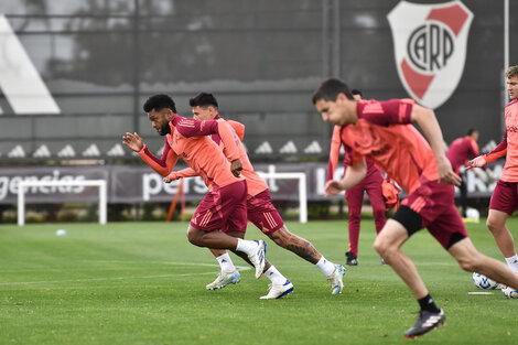 River viaja a Brasil y Bustos sería titular