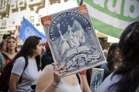 Las universidades siguen en lucha: hoy realizan 109 clases públicas en Plaza de Mayo