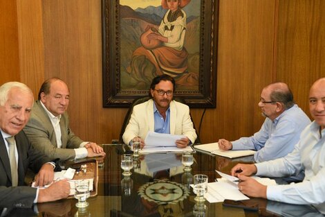 El gobierno de Salta prepara la llegada de Prefectura a Aguas Blancas 