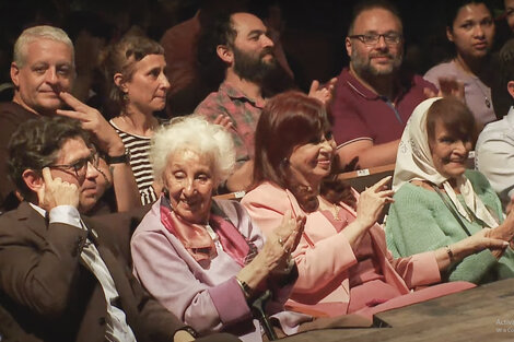 El acto de Abuelas, escenario del reencuentro entre Cristina Kirchner y Kicillof