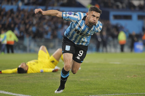 A qué hora juega Racing vs Corinthians, dónde ver y formaciones