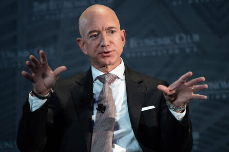 "The Washington Post" pierde más de 200 mil suscriptores tras el veto de Bezos a respaldar a Harris