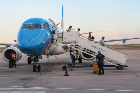 El decreto del Gobierno para desregular el servicio de rampa en los aeropuertos