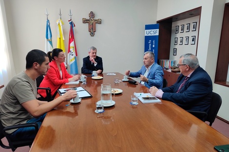 El senador Lewandowski en la UCA de Santa Fe