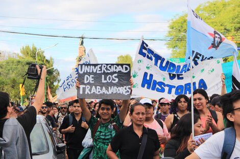 Tercera marcha federal universitaria en Salta