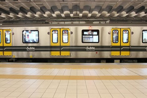 Tragedia en el Subte: un pasajero de la línea A se descompensó y murió