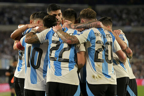 Argentina juega hoy vs Paraguay.