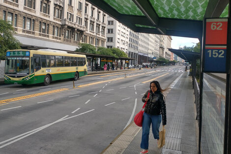 Feriado 18 de noviembre: cómo funcionará el transporte y los servicios públicos en la Ciudad