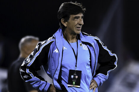 Gustavo Costas, entrenador de la Academia