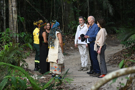 Biden visita la Amazonía en Brasil