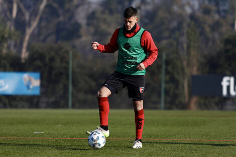 Ian Glavinovich vuelve hoy a la cancha en la formación inicial. 