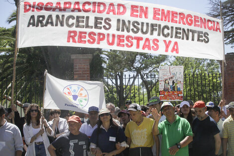La marcha federal llegó hasta las puertas de la quinta presidencial de Olivos.