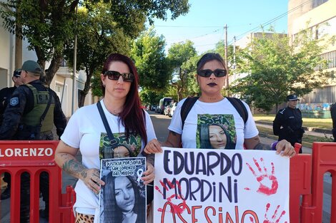 Fueron las amigas, lxs hermanxs de Sofía y los feminismos de San Lorenzo quienes  se movilizaron en su búsqueda. 