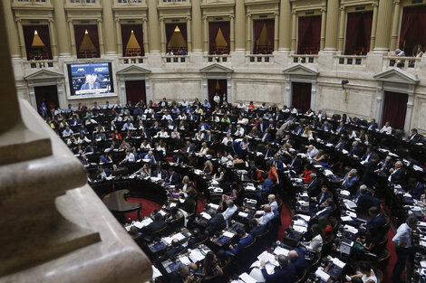 Todos los bloques quieren debatir sus proyectos antes de que terminen las sesiones ordinarias.