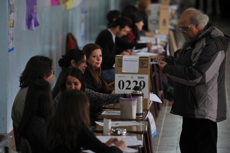 Largas filas para votar en San Luis