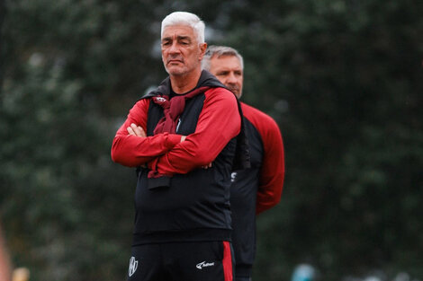 Omar De Felippe, uno de esos entrenadores que llegan y levantan al equipo de inmediato.
