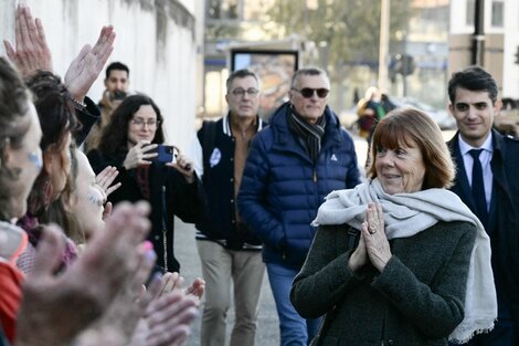 Gisèle Pelicot a la salida del Tribunal de Aviñón.