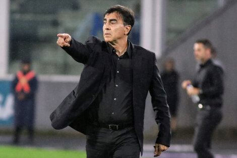 Gustavo Quinteros, entrenador velezano