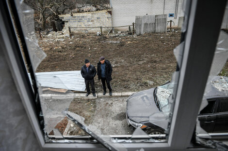 Bombardeo ucraniano en Dokuchayevsk, en la región ucraniana de Donetsk ocupada por Rusia.