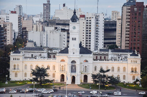 La Municipalidad de La Plata.